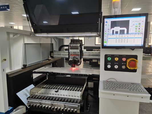 LED SMT automatico che monta alimentatore capo intelligente di alta precisione 4W CPH della macchina il doppio