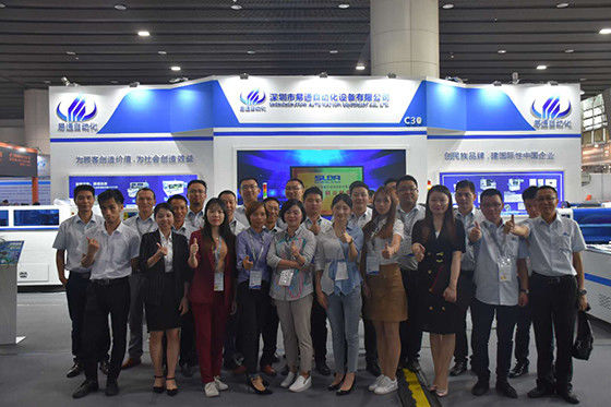 Macchina del montaggio di portata 250000CPH SMT di capacità di modo dell'azionamento di asse di XYZ della macchina fotografica digitale del ccc 5PCS