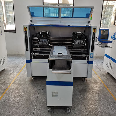 250000CPH SMT Mounting Machine 100m Flexible Strip Roll To Roll Pick And Place Machine (Motore di montaggio a strisce flessibile per la raccolta e il posizionamento di strisce)