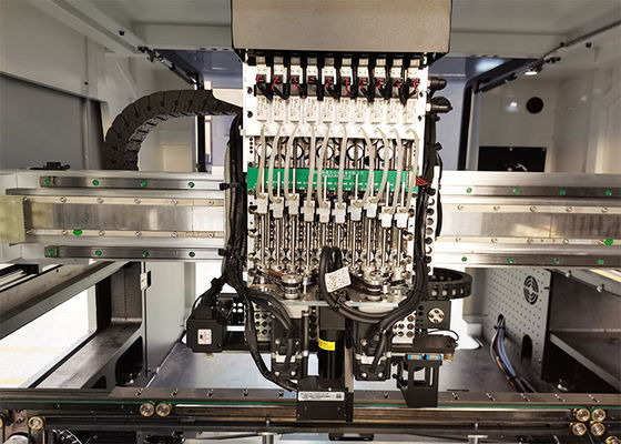 Macchina del montaggio della lampadina di 40000 CPH LED con il motore lineare ed il servomotore