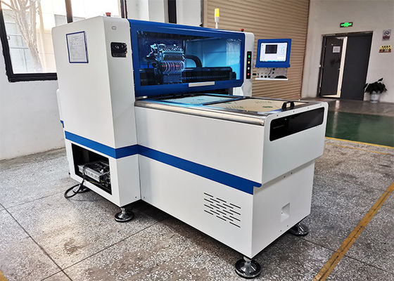 Macchina multifunzionale del montaggio del driver di potere delle lampadine della lente LED di 45000CPH LED