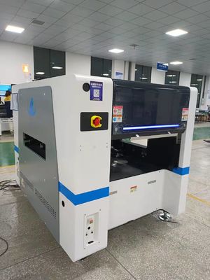 l'alta precisione della stazione di 42 alimentatori ha condotto la lampadina che fa la macchina del posto e della scelta