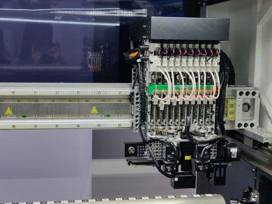 Il PWB pneumatico multifunzionale 80000CPH che preme con 20 pc dirige la macchina dello smt